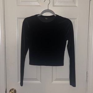 long sleeve crop top